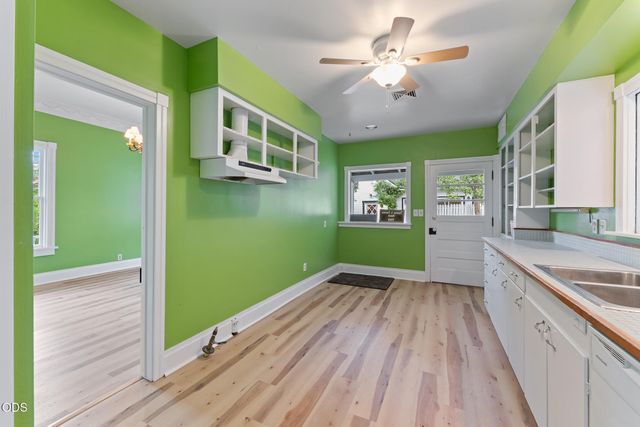 540 E California Street, Jacksonville, OR 97530