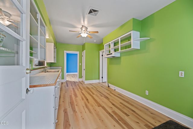 540 E California Street, Jacksonville, OR 97530