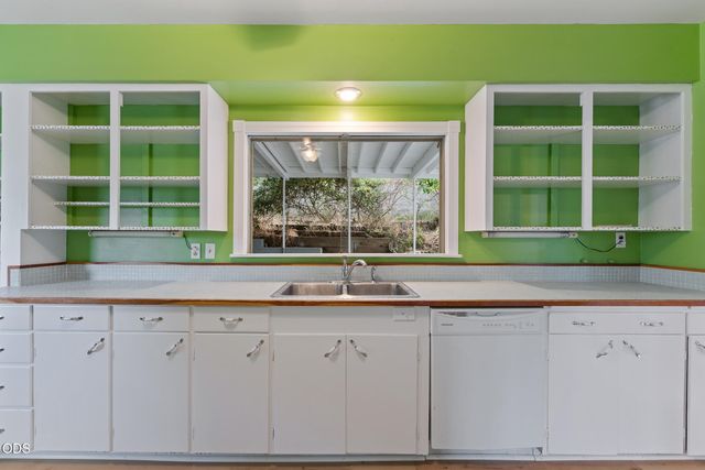 540 E California Street, Jacksonville, OR 97530