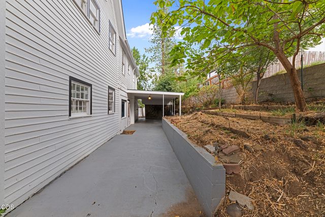 540 E California Street, Jacksonville, OR 97530