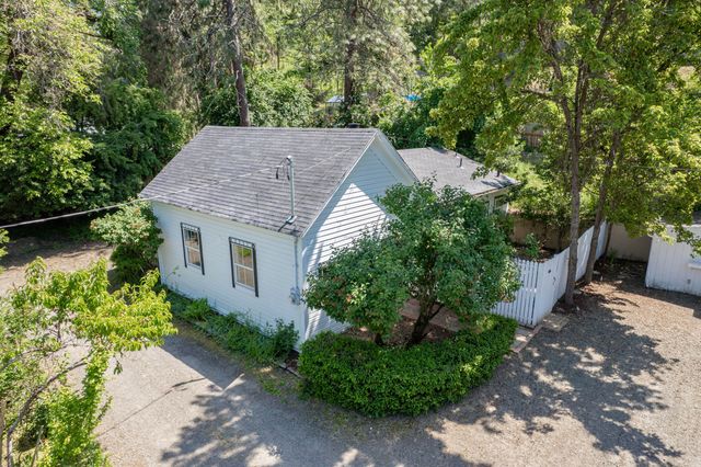 540 E California Street, Jacksonville, OR 97530