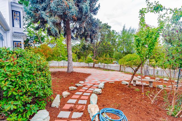 540 E California Street, Jacksonville, OR 97530