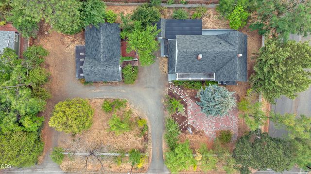 540 E California Street, Jacksonville, OR 97530