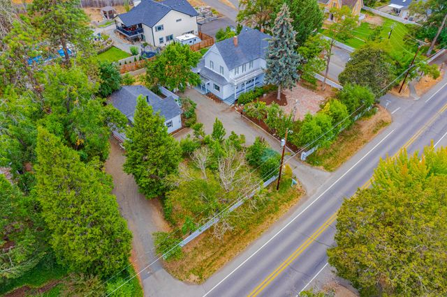 540 E California Street, Jacksonville, OR 97530