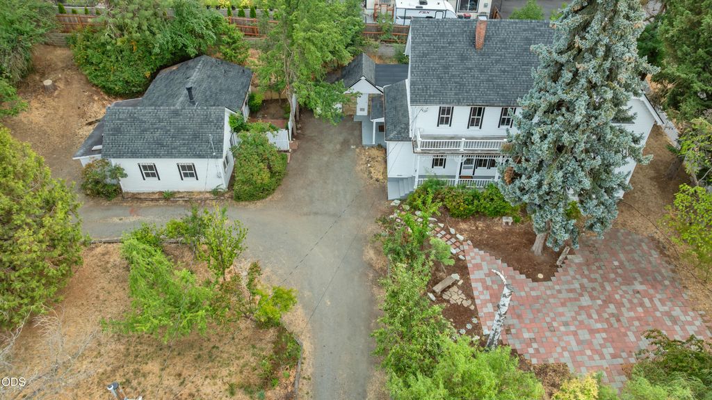 540 E California Street, Jacksonville, OR 97530