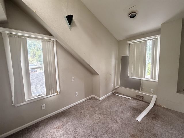 21517 Jacksonville Street, Farmington Hills, MI 48336