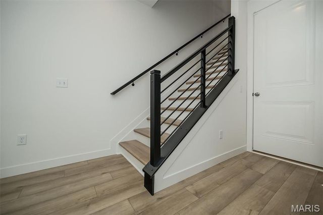 8904 Gateway Circle 41-808, Richmond Heights, MO 63144