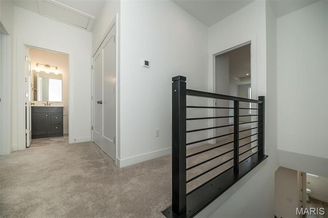 8904 Gateway Circle 41-808, Richmond Heights, MO 63144