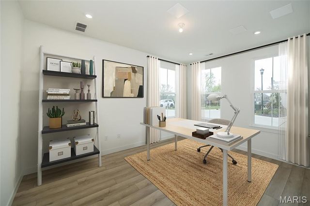 8904 Gateway Circle 41-808, Richmond Heights, MO 63144