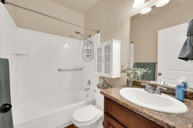 1948 N CREST RD, Saratoga Springs, UT 84045