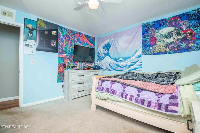 748 Crestview Circle, Lenoir City, TN 37772