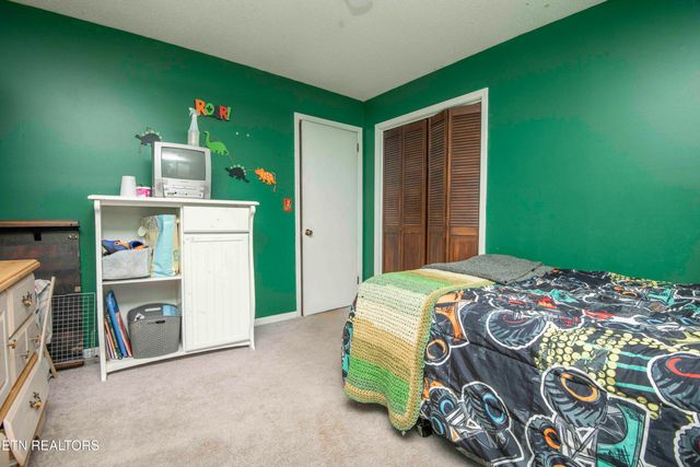 748 Crestview Circle, Lenoir City, TN 37772