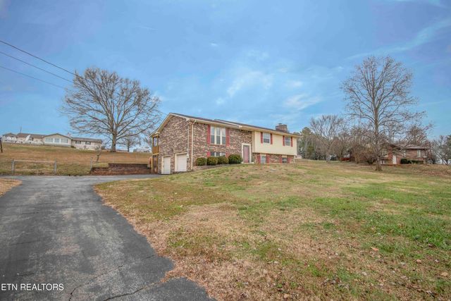 748 Crestview Circle, Lenoir City, TN 37772