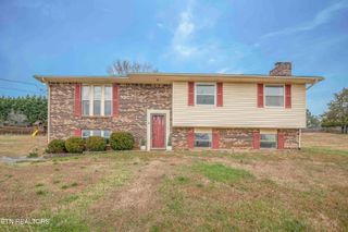 748 Crestview Circle, Lenoir City, TN 37772
