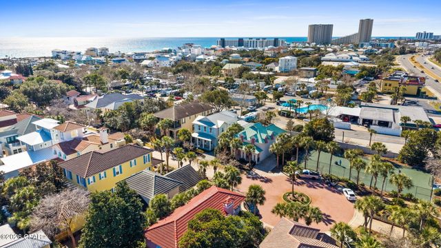 28 Rue Martine, Miramar Beach, FL 32550