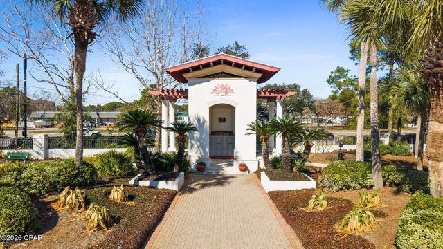 28 Rue Martine, Miramar Beach, FL 32550