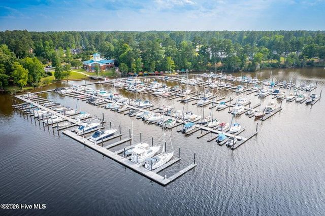 309 Neuse Drive, Chocowinity, NC 27817