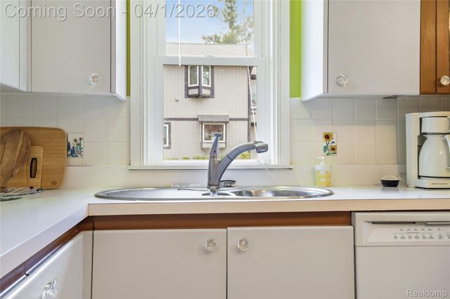 15195 Marl Drive, Fenton Charter Township, MI 48451