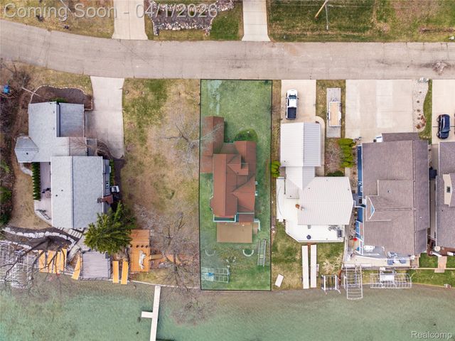 15195 Marl Drive, Fenton Charter Township, MI 48451