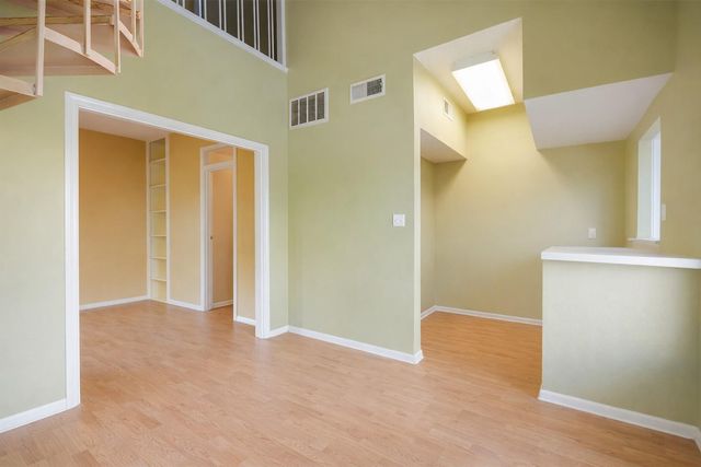 3115 Tom Green ST 404, Austin, TX 78705