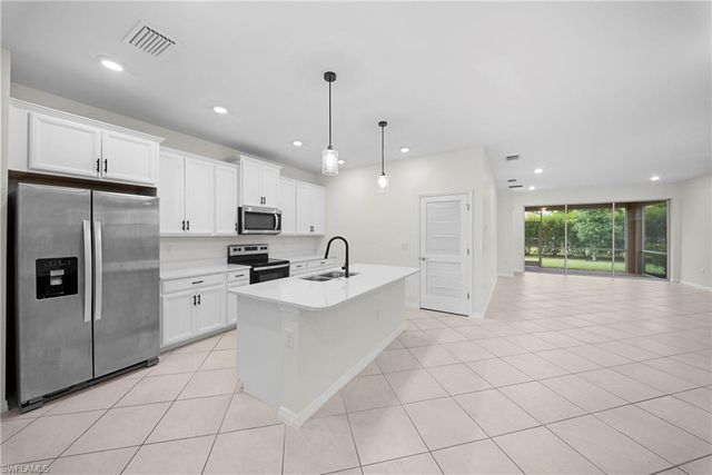 4177 bloomfield ST, Fort Myers, FL 33916