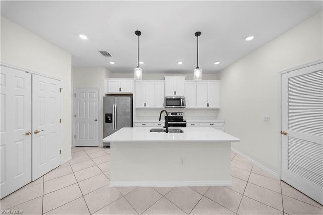 4177 bloomfield ST, Fort Myers, FL 33916