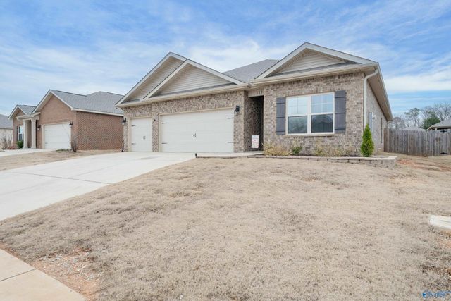 121 Derbyshire Drive, New Market, AL 35761