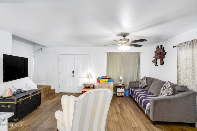 1032 E REDFIELD Road, Tempe, AZ 85283