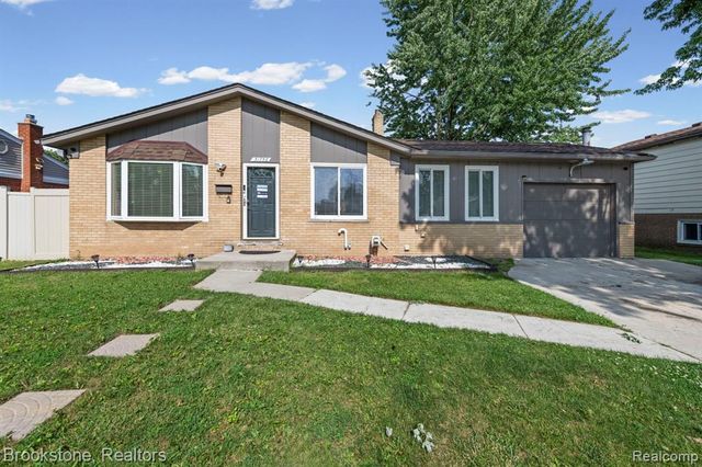31758 Eiffel Avenue, Warren, MI 48088