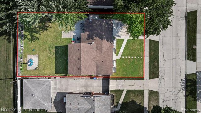 31758 Eiffel Avenue, Warren, MI 48088