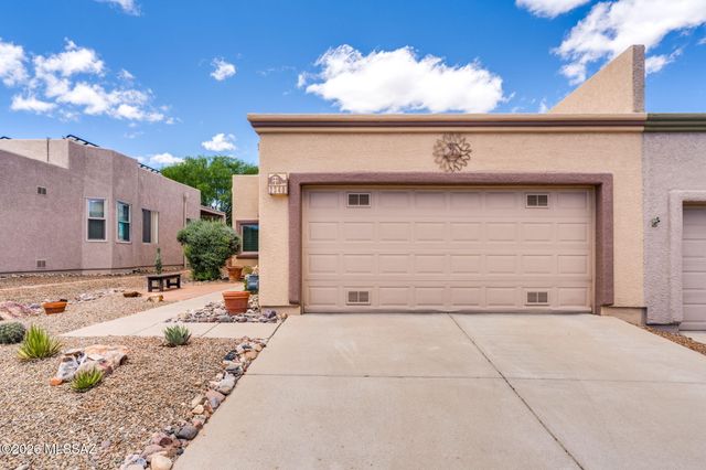 2340 S Orchard View Drive, Green Valley, AZ 85614