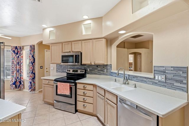 2340 S Orchard View Drive, Green Valley, AZ 85614