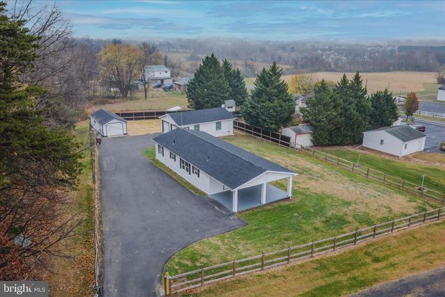 3032 DRY RUN RD, Martinsburg, WV 25403