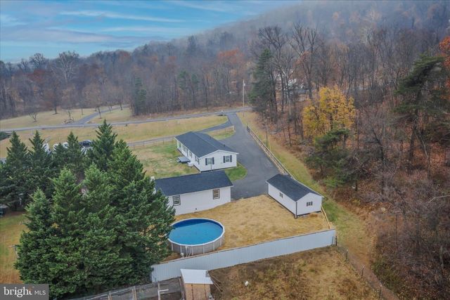 3032 DRY RUN RD, Martinsburg, WV 25403