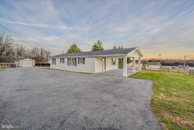 3032 DRY RUN RD, Martinsburg, WV 25403