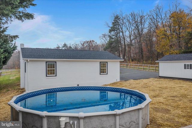 3032 DRY RUN RD, Martinsburg, WV 25403