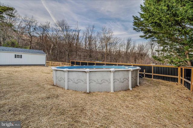 3032 DRY RUN RD, Martinsburg, WV 25403