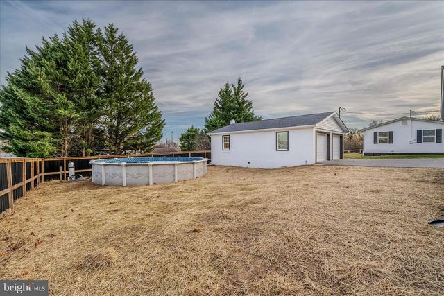 3032 DRY RUN RD, Martinsburg, WV 25403