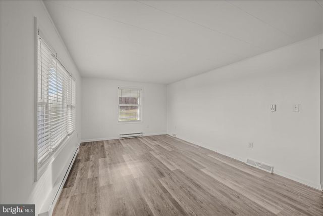 3032 DRY RUN RD, Martinsburg, WV 25403