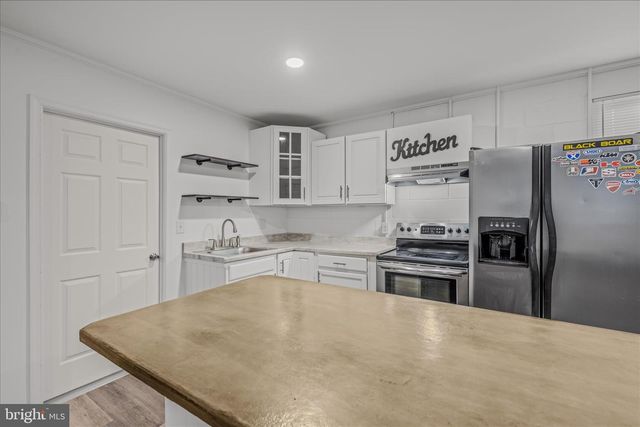 3032 DRY RUN RD, Martinsburg, WV 25403