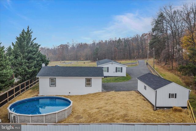 3032 DRY RUN RD, Martinsburg, WV 25403