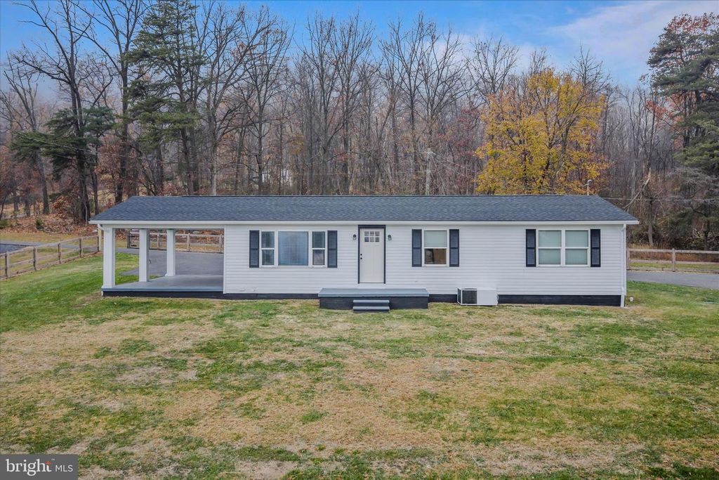 3032 DRY RUN RD, Martinsburg, WV 25403