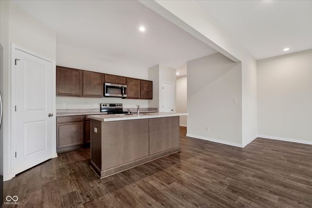 10828 Penwell Way, Indianapolis, IN 46235