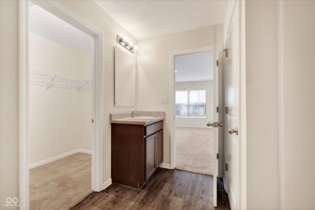 10828 Penwell Way, Indianapolis, IN 46235