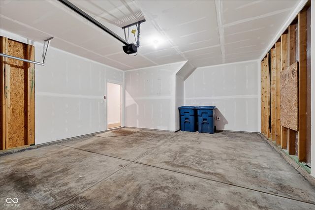 10828 Penwell Way, Indianapolis, IN 46235