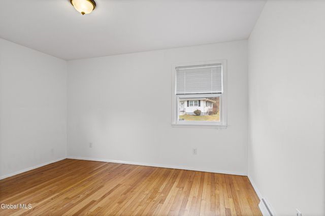 5 Hadden Lane, Troy, NY 12180