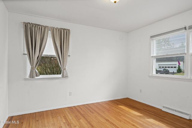 5 Hadden Lane, Troy, NY 12180