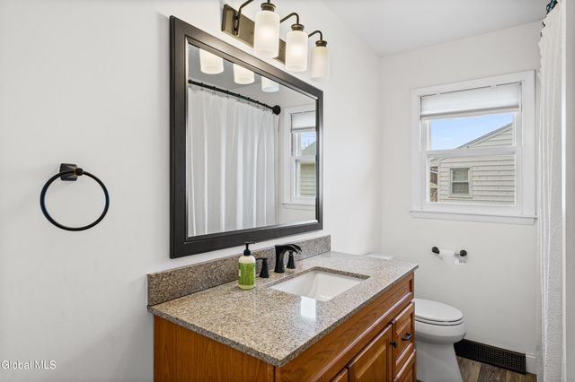 5 Hadden Lane, Troy, NY 12180