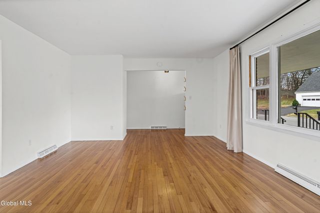 5 Hadden Lane, Troy, NY 12180