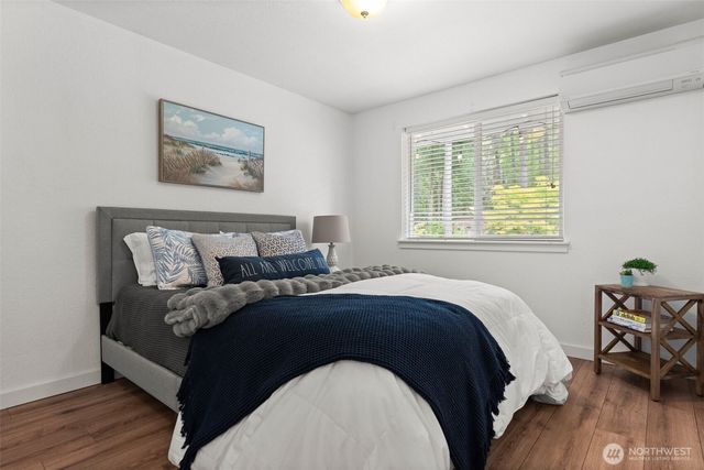 5504 Heights Lane NE, Olympia, WA 98506